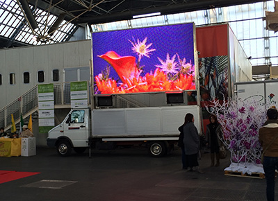 Maxischermo su camion 12 mq per dirette video e spot